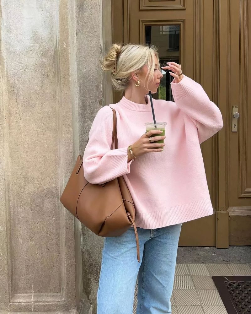 LEIA - COZY & STYLISH SWEATER