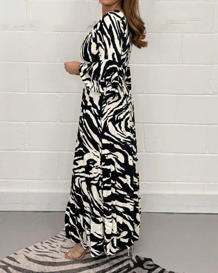 GILI - Smocked Printed Maxi Dress