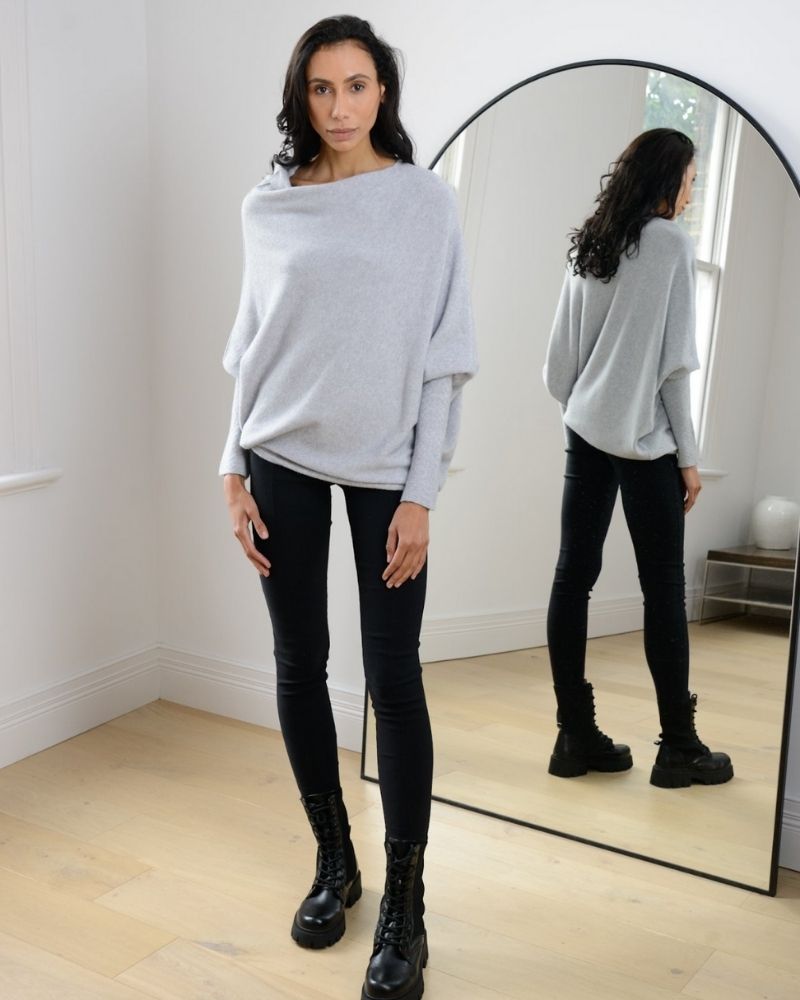 ANIEME - LUXURY SWEATER